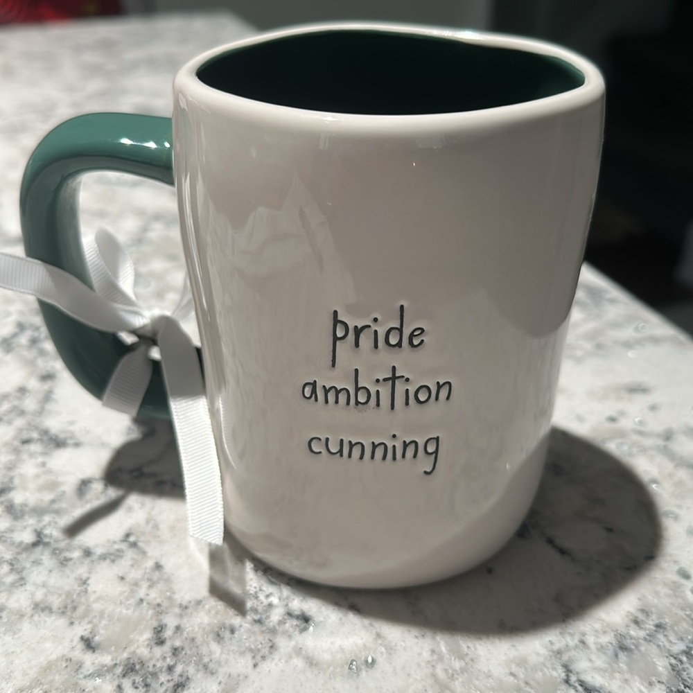 Rae Dunn Harry Potter “SLYTHERIN” Hogwarts Double Sided Ceramic Mug (NWT) - Picture 2 of 3